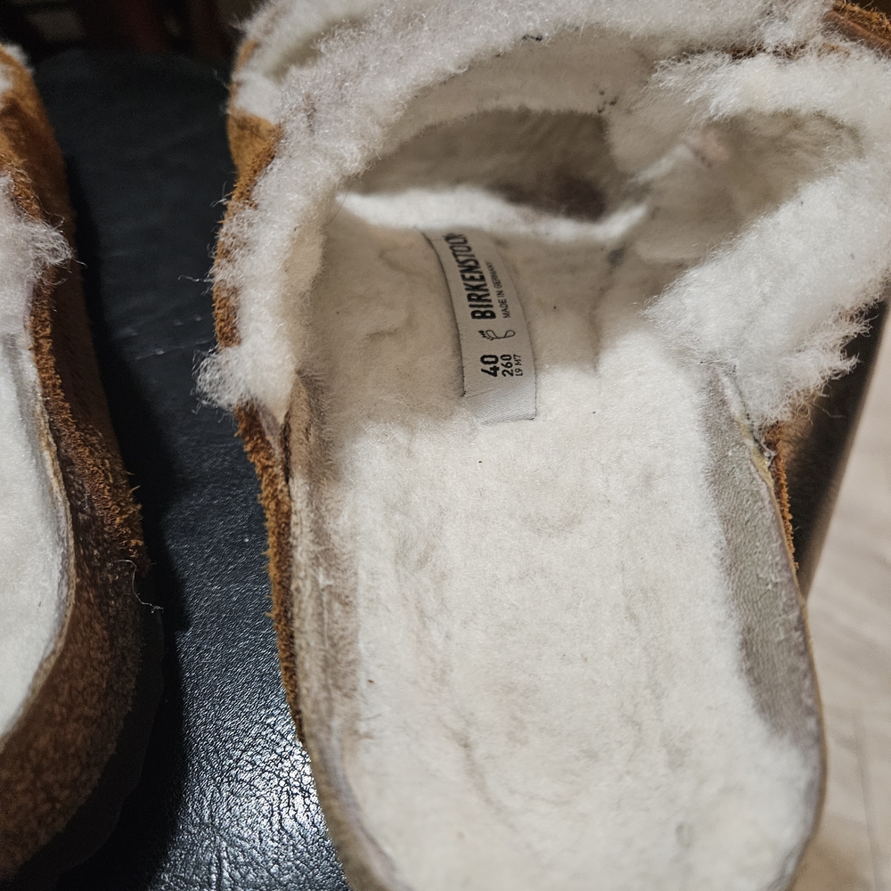 Birkenstock Women's Brown Shearling Slippers Sz 40 - Picture 12 of 16